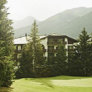 Hotel Waldhuus